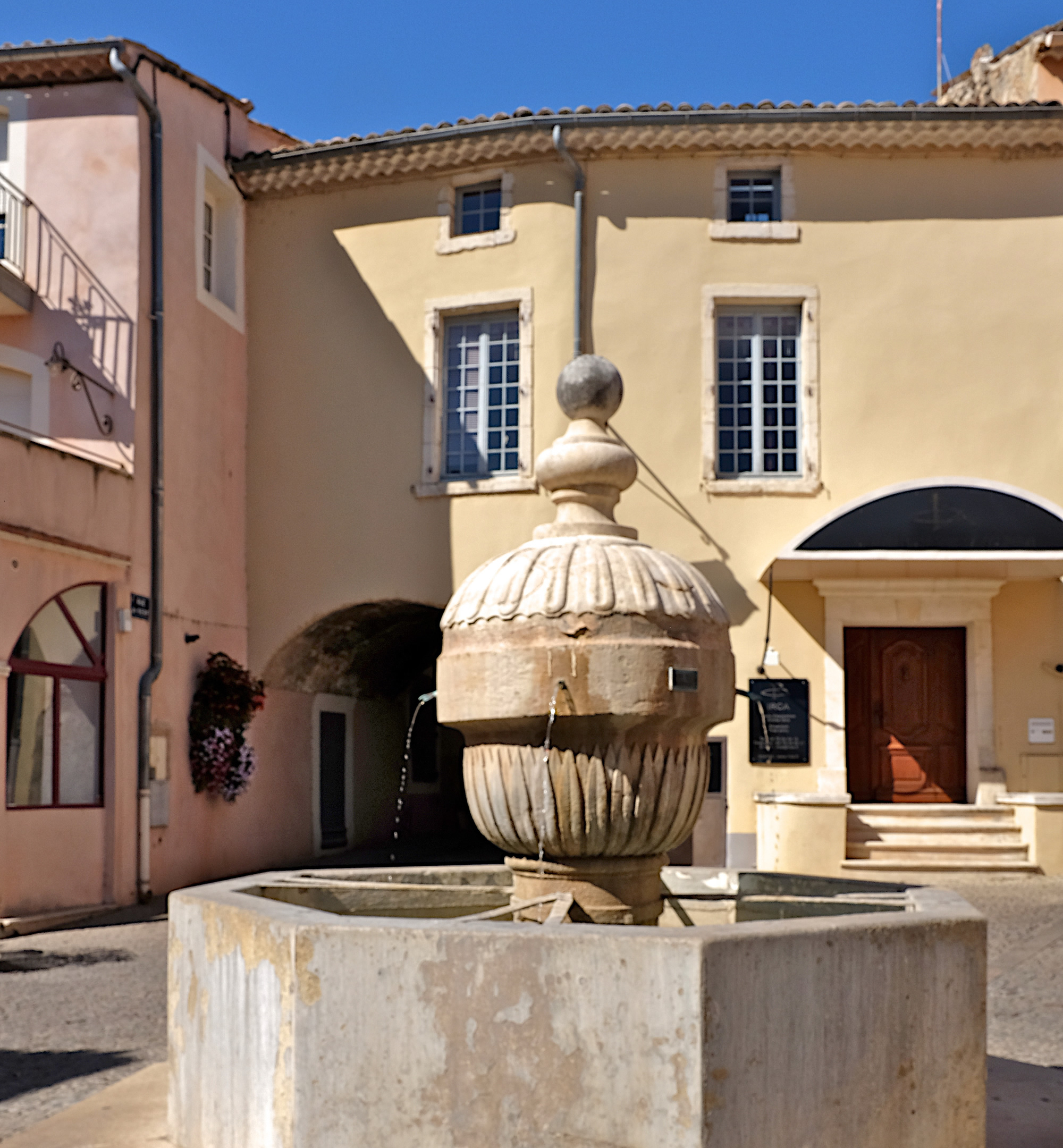 Fontaine à Saint-Paul-Trois-Châteaux